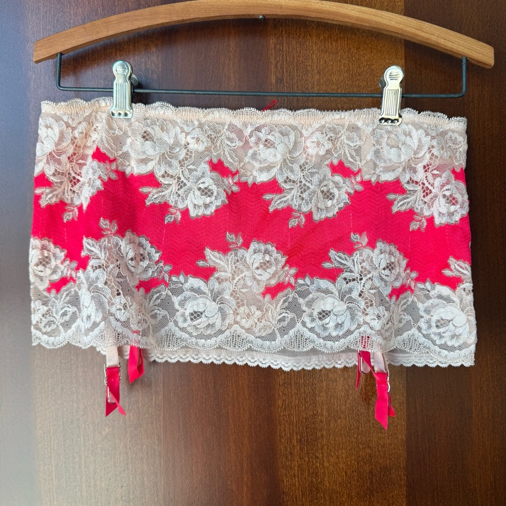 Victoria’s Secret Coral Pink Seduction Garter Skirt Size Large - Picture 2 of 6